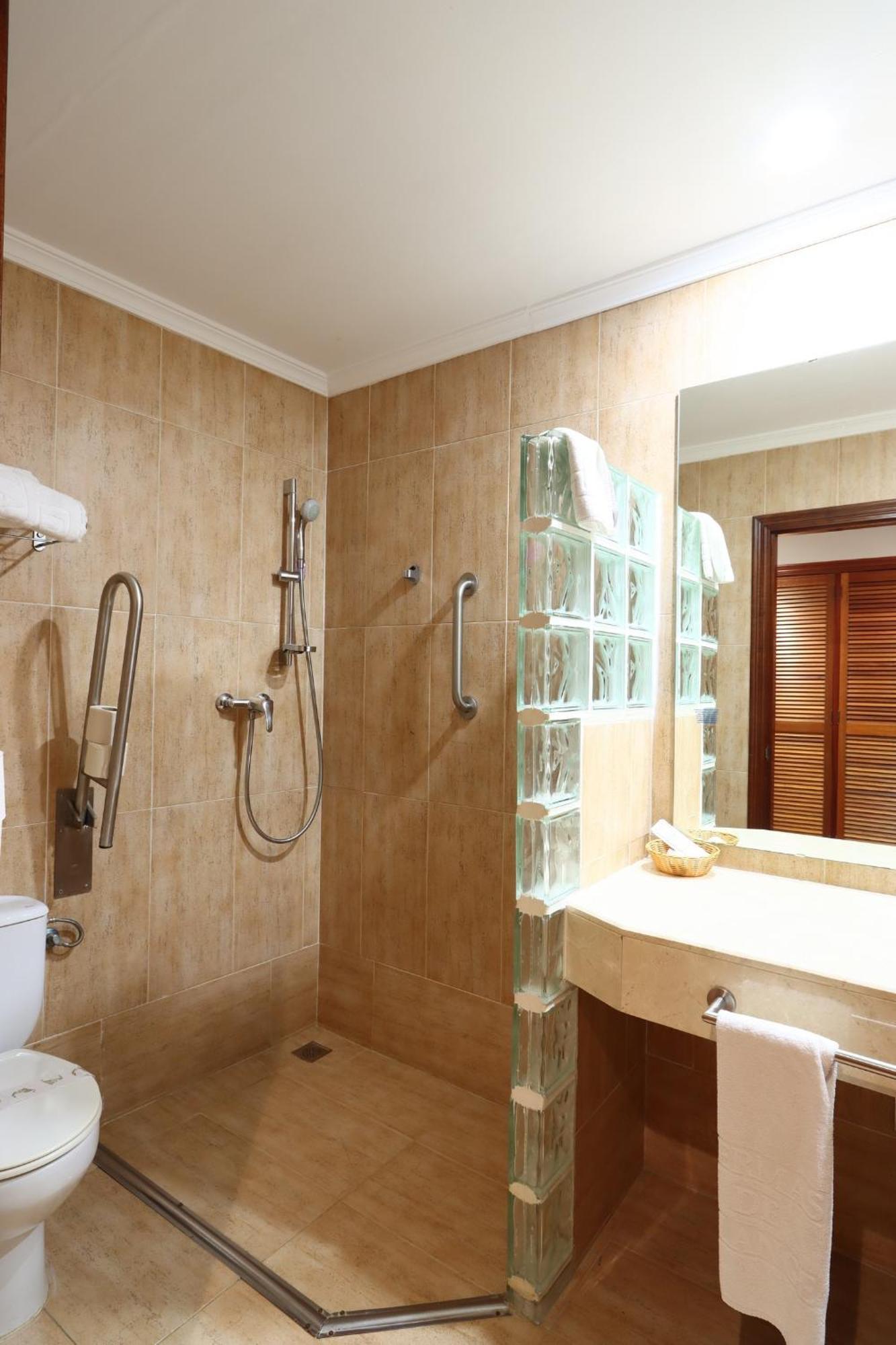 Hotel Varinia Serena - Balneario De Alange Zewnętrze zdjęcie