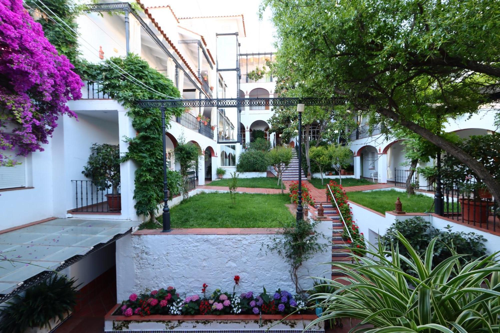 Hotel Varinia Serena - Balneario De Alange Zewnętrze zdjęcie