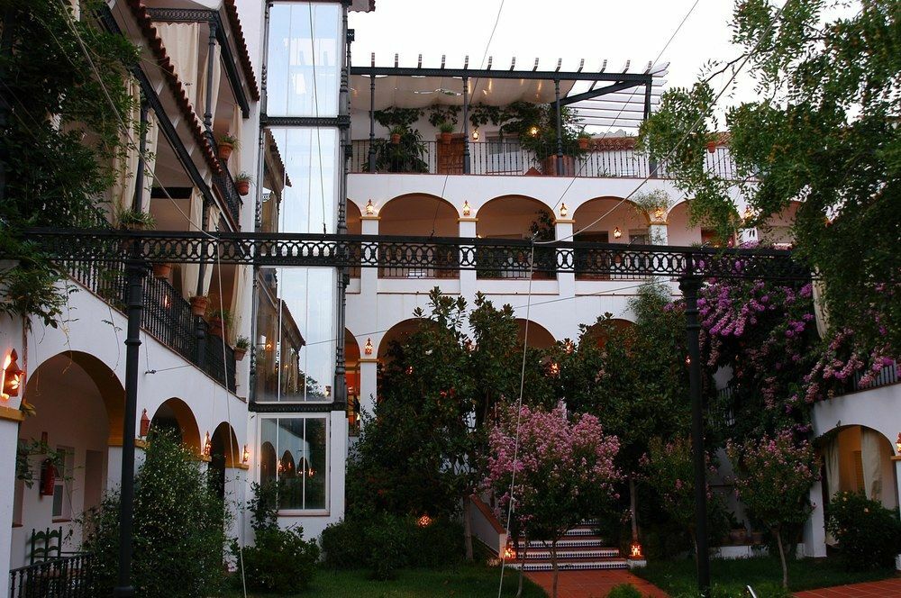 Hotel Varinia Serena - Balneario De Alange Zewnętrze zdjęcie