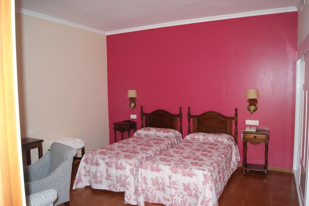 Hotel Varinia Serena - Balneario De Alange Zewnętrze zdjęcie